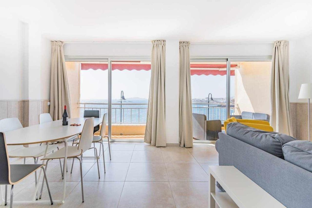Piso En Primera Linea Con Vistas Directas Al Mar เมเลนารา ภายนอก รูปภาพ