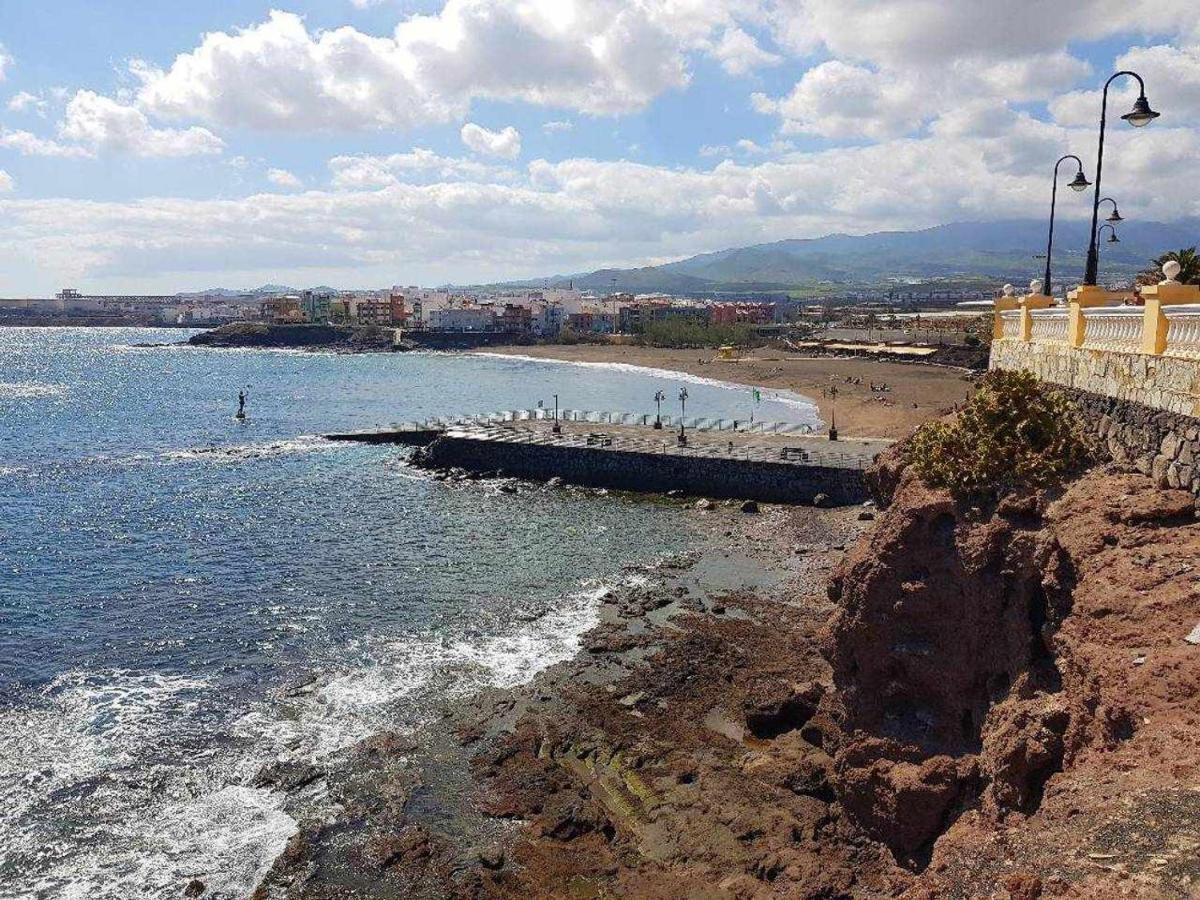 Piso En Primera Linea Con Vistas Directas Al Mar เมเลนารา ภายนอก รูปภาพ